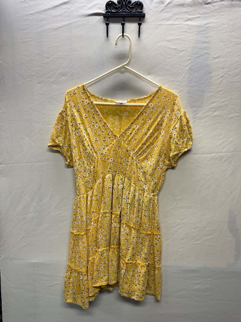 Kings Road Yellow Floral V-Neck Flutter Short Sleeve Tiered Mini Dress XL